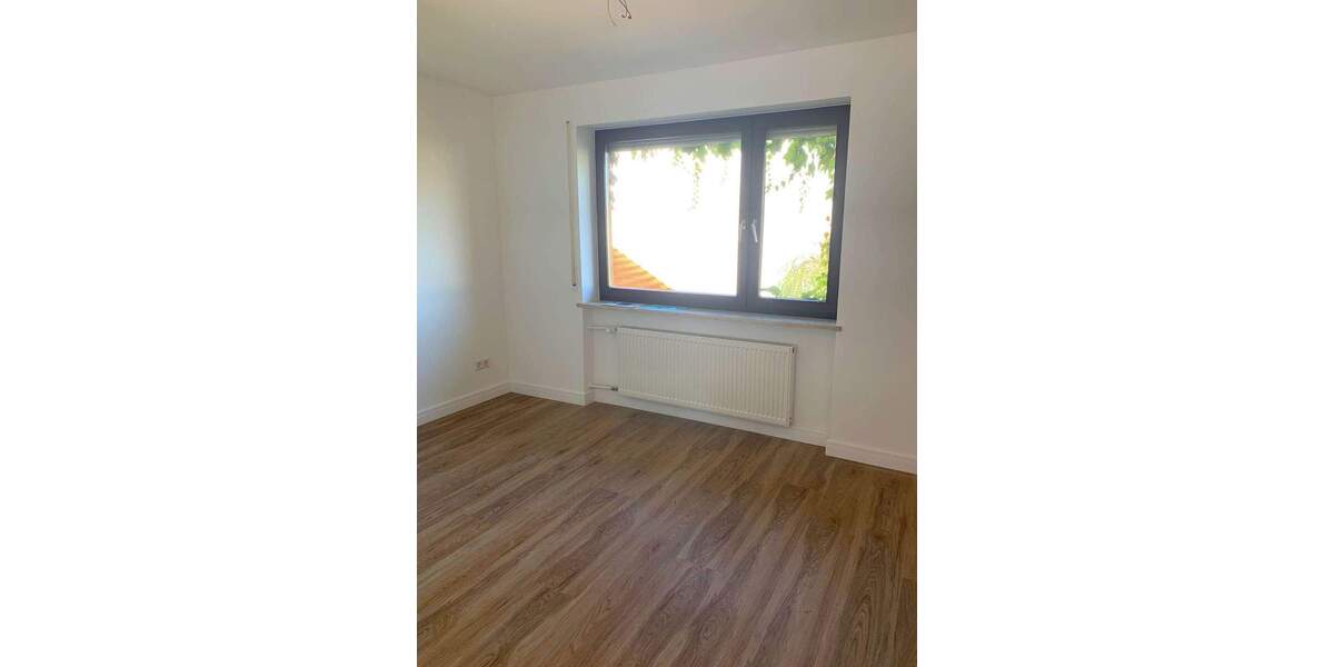 Doppelhaushälfte Hohenlinden - 5 Zimmer, 157 m&sup2;, 1.950&euro; | Angebot:25864444