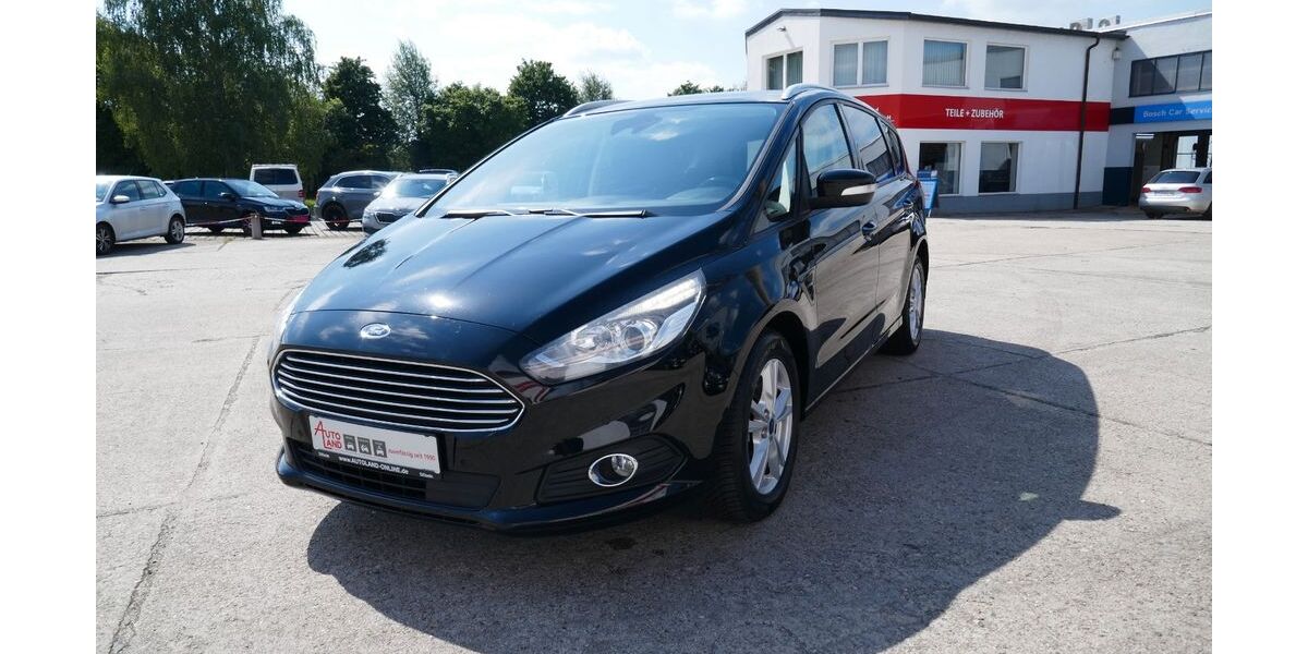 Ford S-Max 111.900 km 11.990 &euro; Döbeln 04720