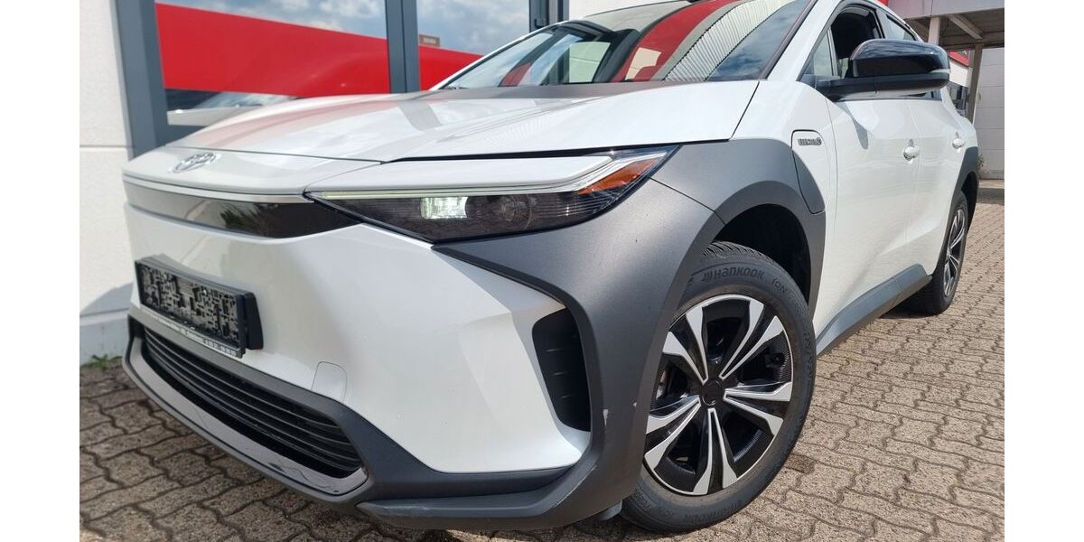 Toyota bZ4X 128.100 km 23.495 &euro; Wolfsburg 38446