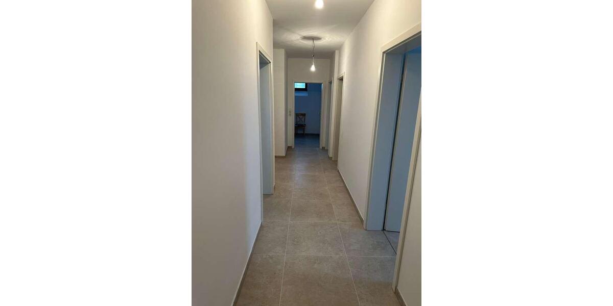 Neubau Haus zur Vermietung 11 zimmer