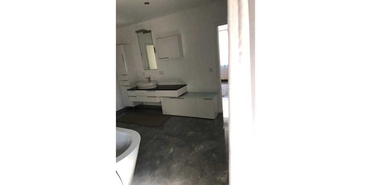 Einfamilienhaus Bad Lippspringe - 9 Zimmer, 237 m&sup2;, 499.000&euro; | Angebot:26919561