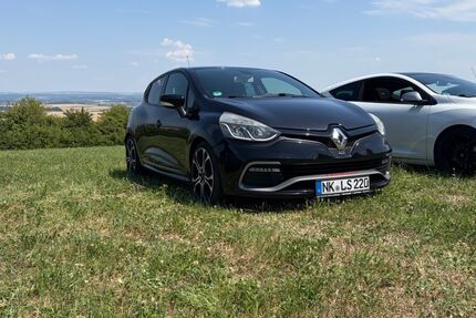 Renault Clio 125.000 km 12.400 &euro; Illingen 66557