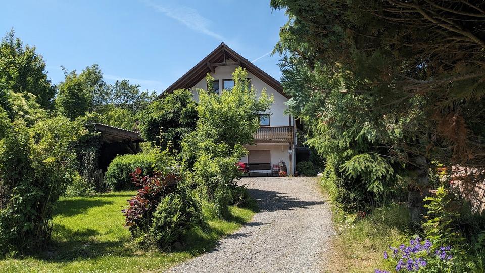 Einfamilienhaus Erndtebrück - 7 Zimmer, 238 m&sup2;, 355.000&euro; | Angebot:27440700