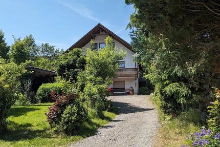 Haus Erndtebrück - 7 Zimmer, 238 m&sup2;, 355.000&euro; | Angebot:27440700