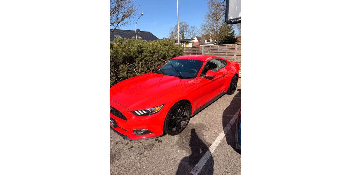 Ford Mustang 36.200 km 23.500 &euro; Hamburg 22589