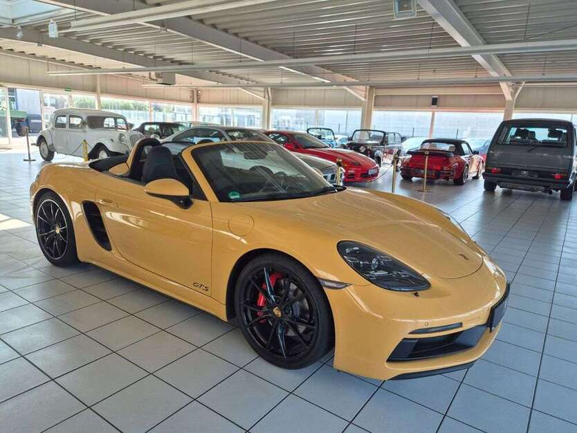 Porsche Boxster 43.100 km 79.900 € Wesel 46485