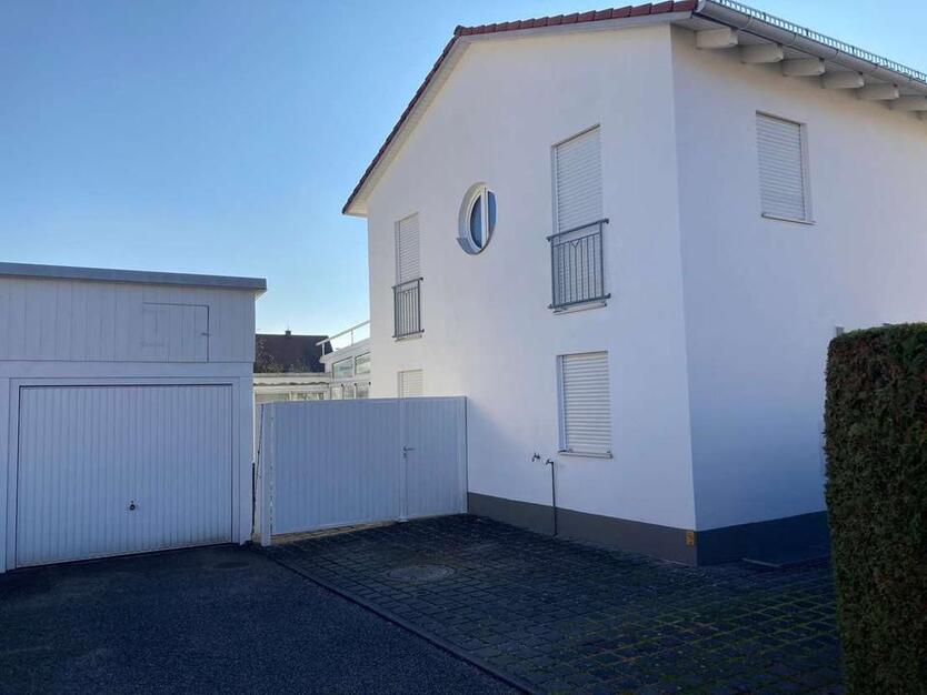 Ansprechende und gepflegte DHH in Landshut Wolfgangsiedlung zimmer