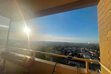 2 Zimmer mit atemberaubendem Blick auf Ehingen!