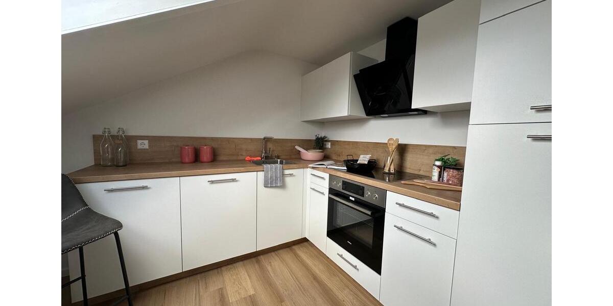 Dachgeschoßwohnung Ditzingen - 2.5 Zimmer, 52 m&sup2;, 970&euro; | Angebot:26007791