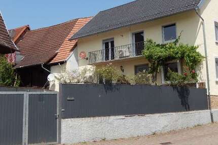 Haus zum Mieten in Landau 1.100 € 130 m² 6 zimmer