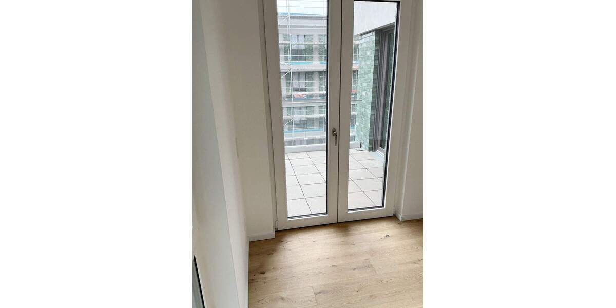 Etagenwohnung Hannover Döhren - 5 Zimmer, 140 m&sup2;, 1.990&euro; | Angebot:24696709