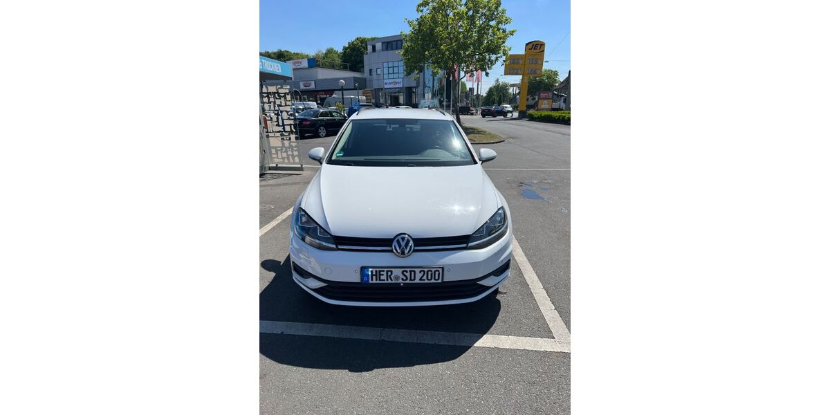 VW Golf 212.000 km 9.690 &euro; Herne 44651