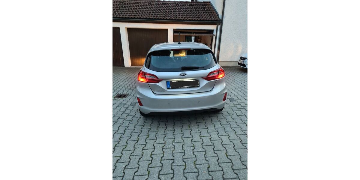 Ford Fiesta 53.000 km 9.300 &euro; München 81479