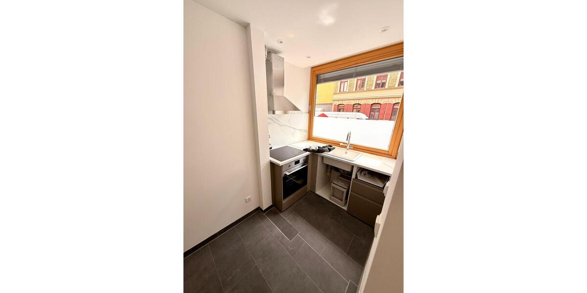 Erdgeschoßwohnung München Schwabing-Freimann - 1.5 Zimmer, 39 m&sup2;, 1.700&euro; | Angebot:26662106