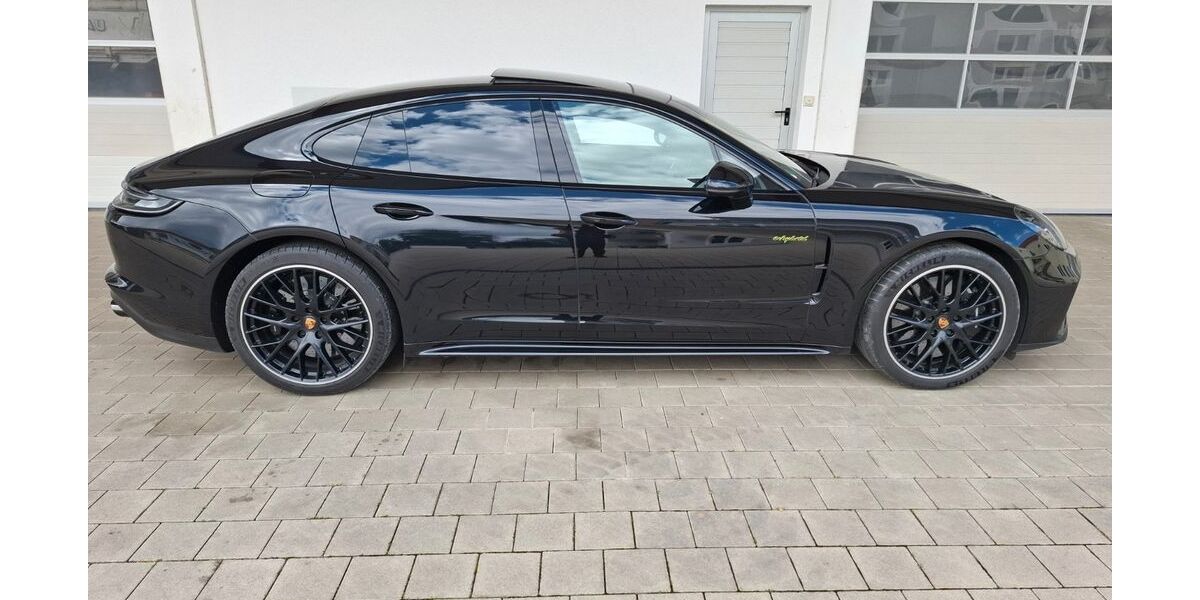 Porsche Panamera 33.080 km 129.800 &euro; Tapfheim 86660