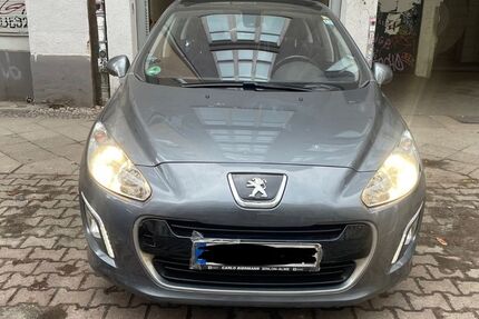 Peugeot 308 118.000 km 3.000 &euro; Berlin 12045