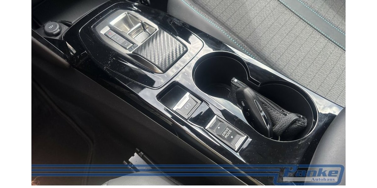 Peugeot 208 Allure Pack EAT8*NAV*LED*Carplay*RFK*SHZ* 7.003 km 16.990 &euro; Berlin 13187