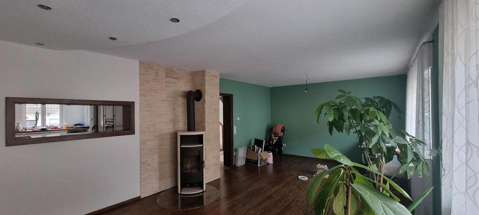 Doppelhaushälfte Kraichtal - 8 Zimmer, 165 m&sup2;, 1.850&euro; | Angebot:25807134