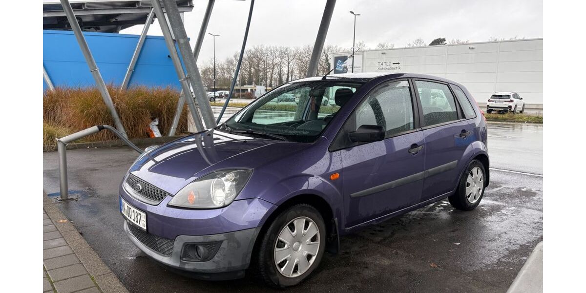 Ford Fiesta 148.200 km 2.050 &euro; Singen 78224