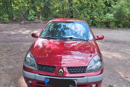 Renault Clio 177.200 km 700 &euro; Berlin 13505