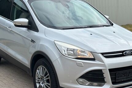 Ford Kuga 177.000 km 8.400 &euro; Husum 25813