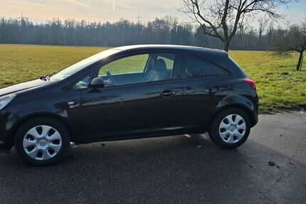 Opel Corsa 171.500 km 2.499 &euro; Karlsruhe 76189