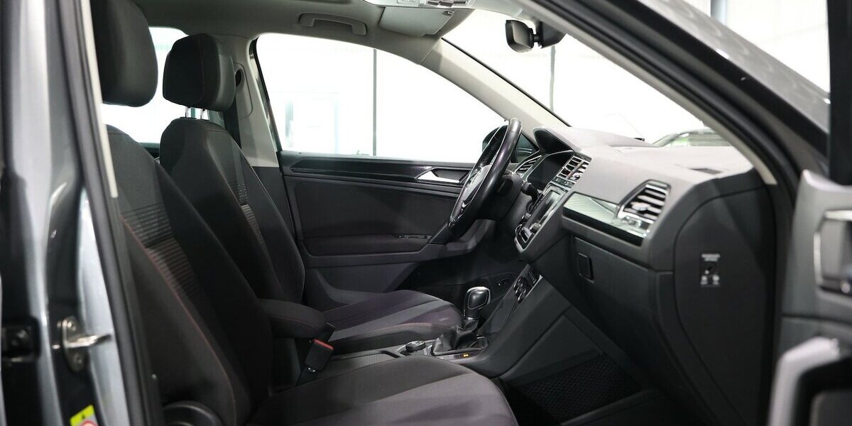 VW Tiguan 2.0 TSI DSG 4M SOUND / PANORAMA / LED 128.000 km 18.888 &euro; Hamm 59077