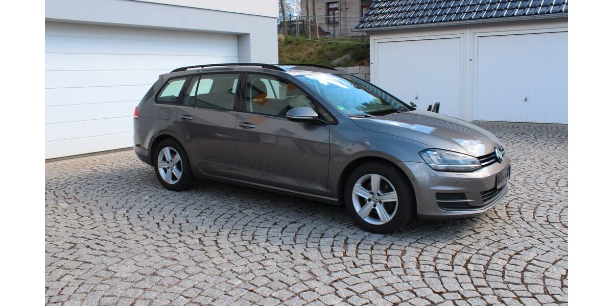 VW Golf 193.600 km 7.900 &euro; Klipphausen 01665