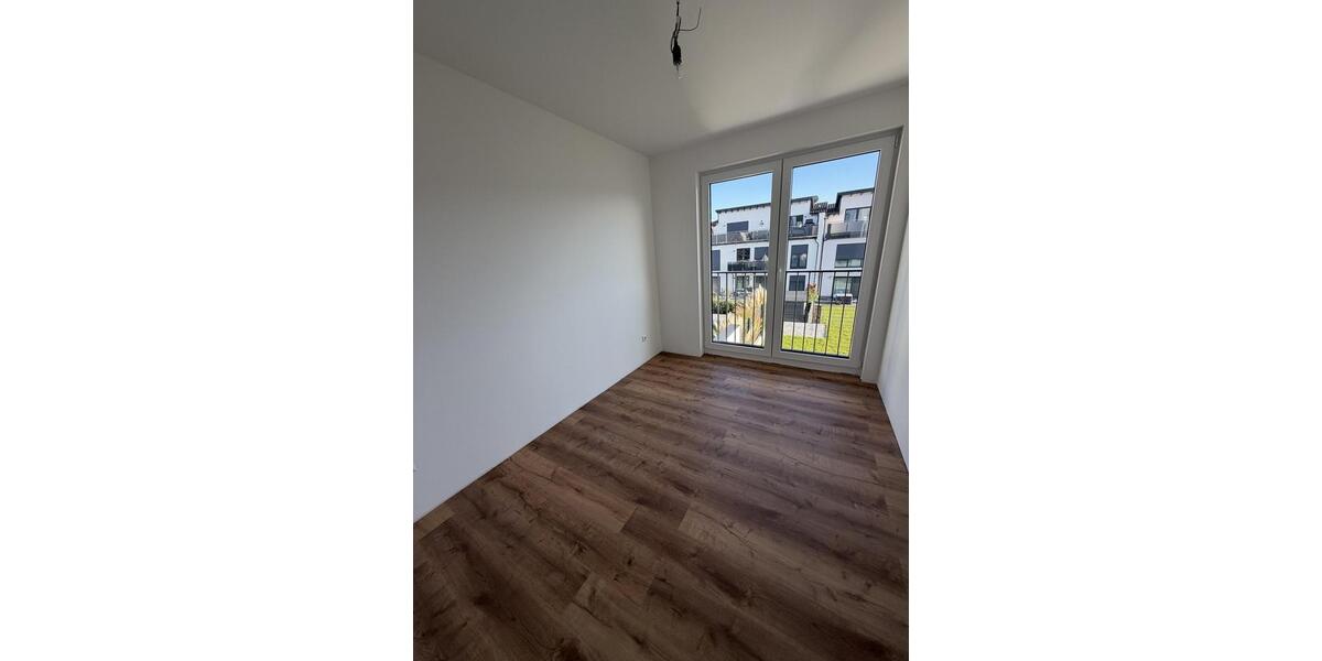 Reihenhaus Offenbach am Main Bieber - 7 Zimmer, 200 m&sup2;, 3.000&euro; | Angebot:24214804