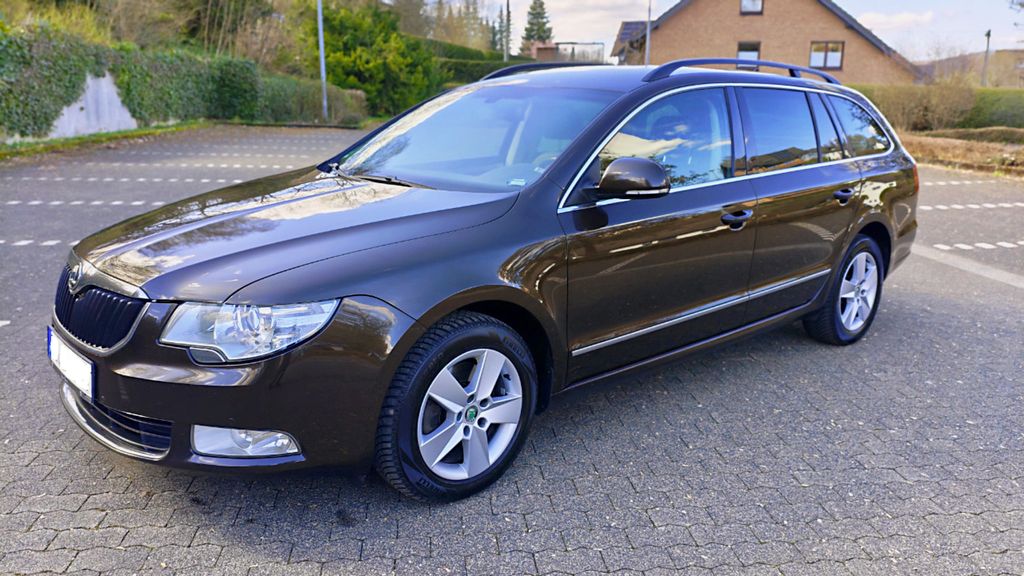 Skoda Superb 262.000 km 7.400 &euro; Reichshof 51580