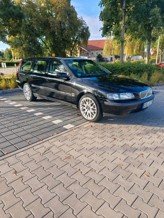 V70