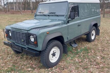 Land Rover Defender 89.967 km 33.900 &euro; Friedland 15848