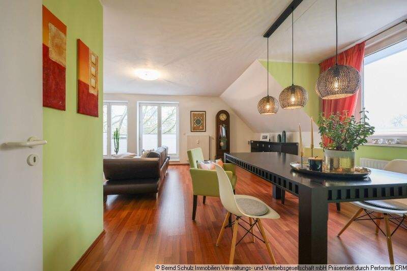 Etagenwohnung Hamburg Rissen - 3 Zimmer, 108 m&sup2;, 1.450&euro; | Angebot:25476060