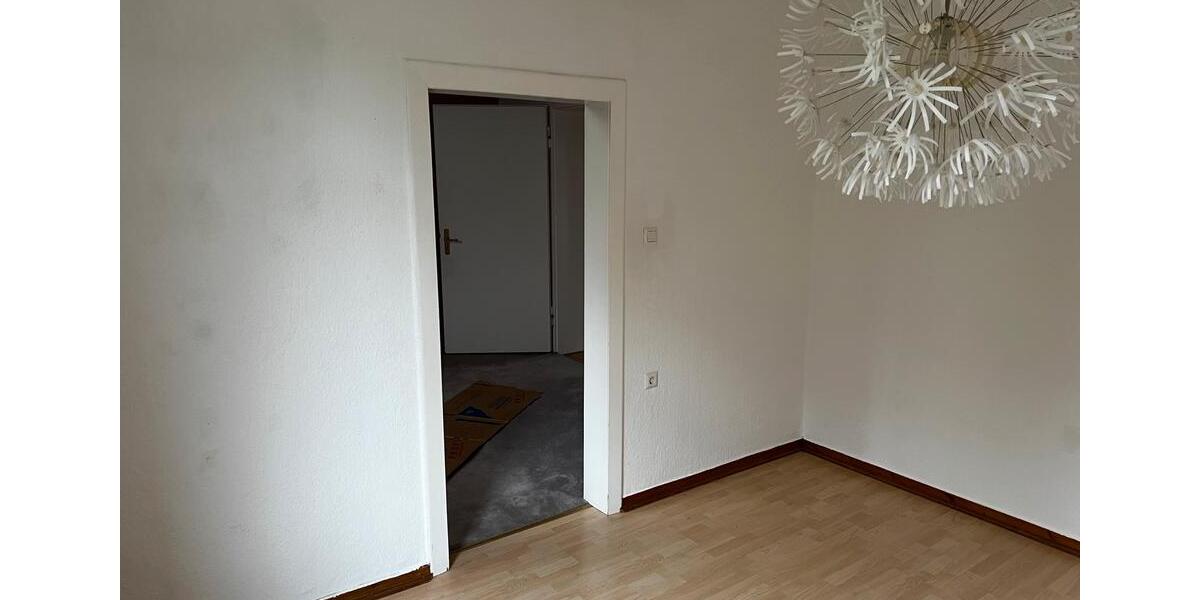 Etagenwohnung Oberhausen Schmachtendorf - 3 Zimmer, 72 m&sup2;, 720&euro; | Angebot:26679357