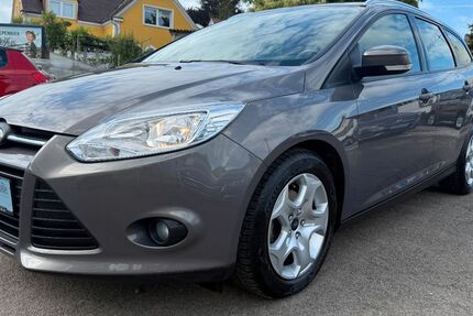 Ford Focus 75.000 km 8.800 &euro; Ichenhausen 89335