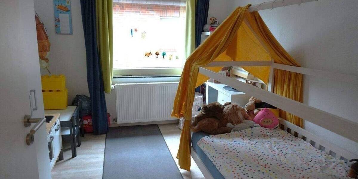 RESERVIERT! Gemütliche 4 Zimmer Wohnung mit großem Süd-Balkon in Innenstadtlage! 4 zimmer