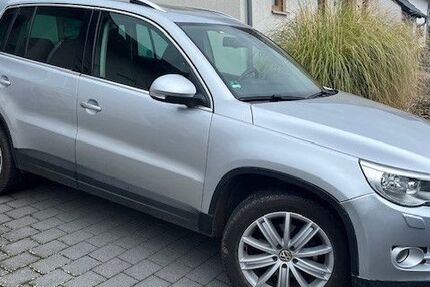 VW Tiguan 195.500 km 4.990 &euro; Mendig 56743