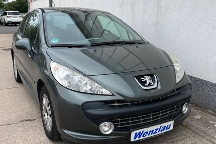 Peugeot 207 113.000 km 2.500 &euro; Magdeburg 39128