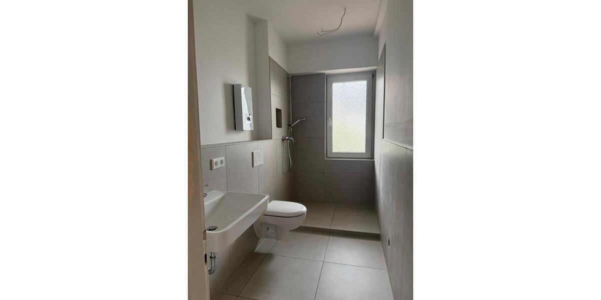 Etagenwohnung Köln Porz - 4 Zimmer, 100 m&sup2;, 1.550&euro; | Angebot:26335314