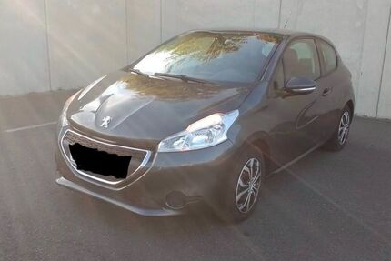 Peugeot 208 99.250 km 3.650 &euro; Bochum 44866