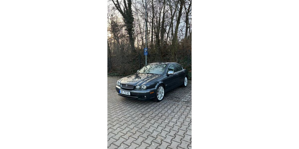Jaguar X-Type 244.177 km 4.490 &euro; Offenbach am Main 63067