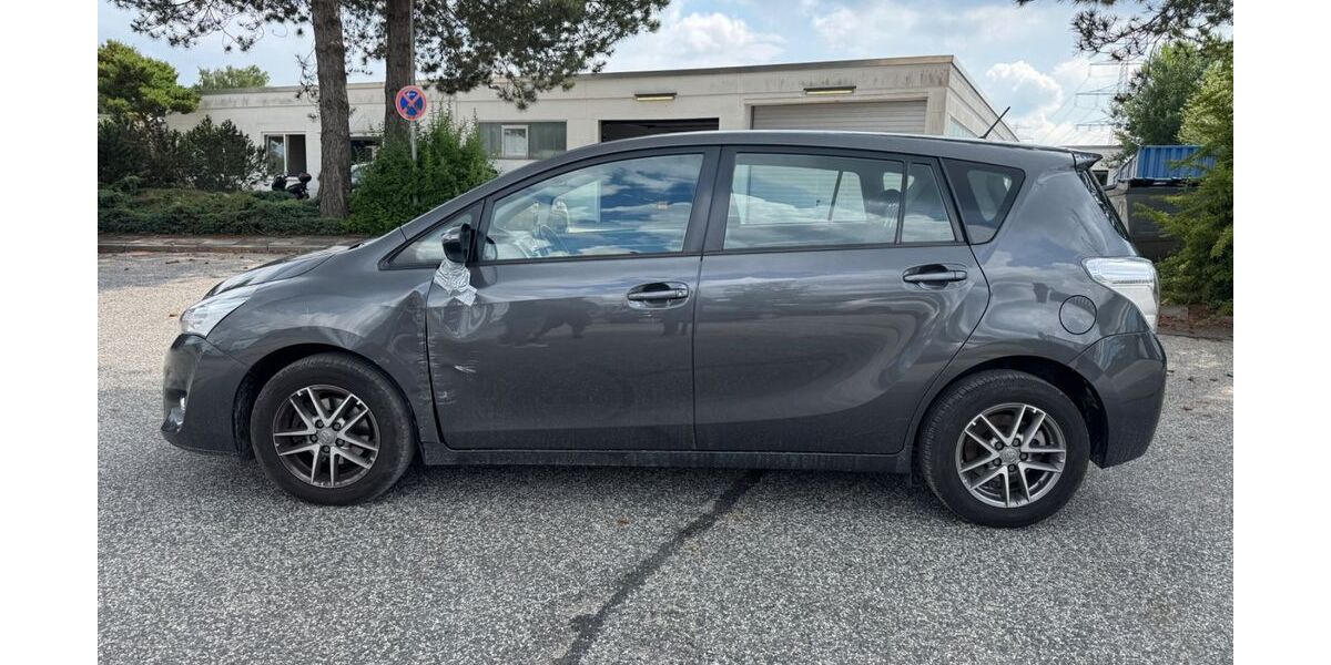 Toyota Verso 171.510 km 6.999 &euro; Barsbüttel 22885