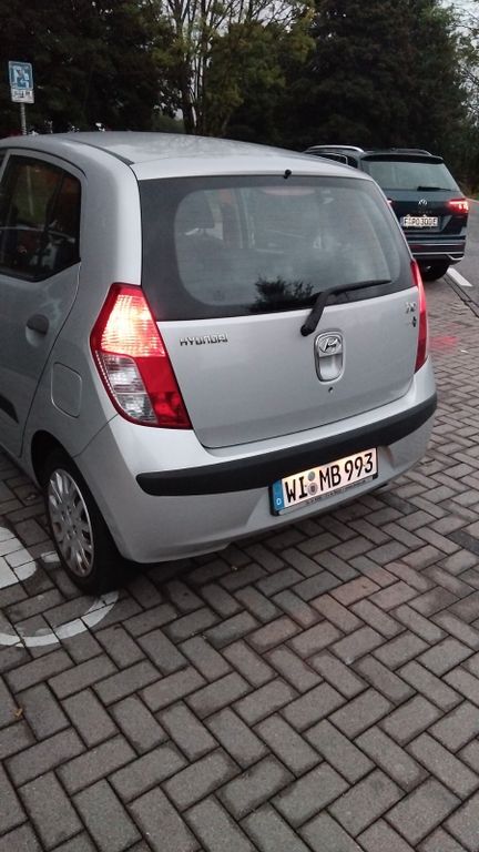 i10