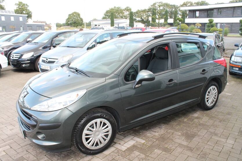 Peugeot 207 143.716 km 3.888 € Rastede 26180