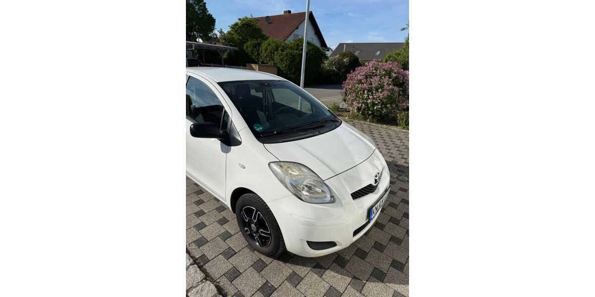Toyota Yaris 234.000 km 1.800 &euro; Mühlhausen-Ehingen 78259