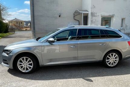 Skoda Superb 93.100 km 19.700 &euro; Chemnitz 09117
