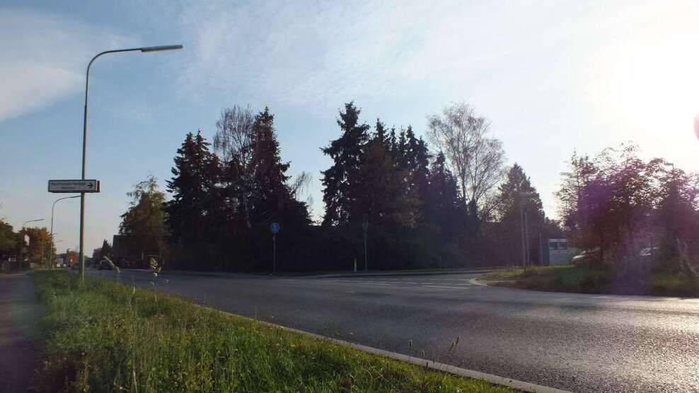 Grundstück zu verkaufen in Neuss 759.000 € 1215 m²
