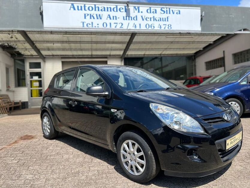i20