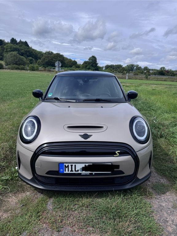 Cooper SE