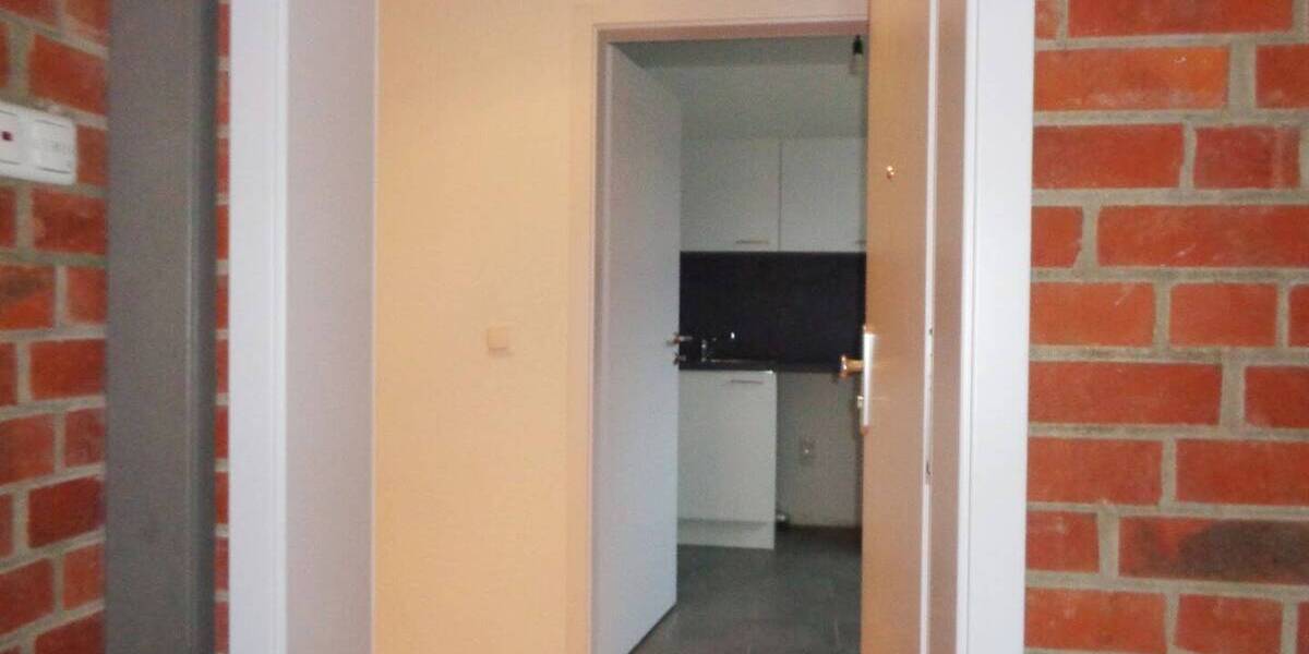 Einziehen und Wohlfühlen! 3 Zimmer- Wohnung mit Balkon, Einbauküche, Bad mit Wanne, Keller 3 zimmer